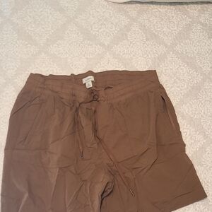 L.L BEAN camp Shorts, Camel